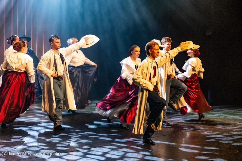 Wici Song and Dance Theater